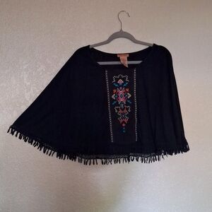 Pattered Poncho Sleeved Shirt